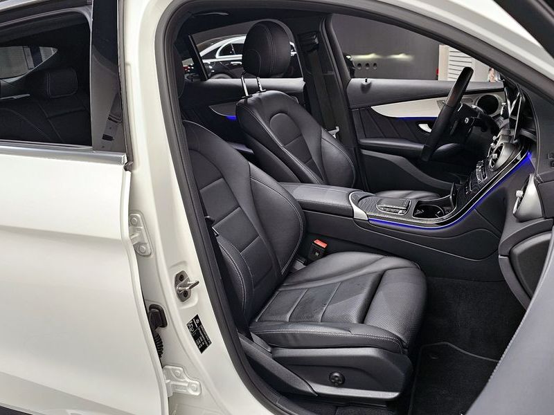 2023 Mercedes-Benz C-Class GLC220 d 4MATIC Coupe photo 12