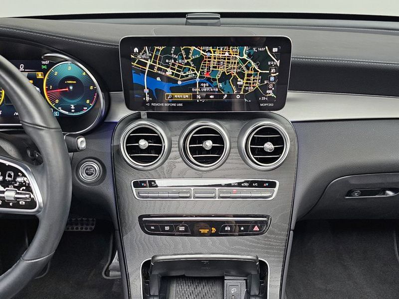 2023 Mercedes-Benz C-Class GLC220 d 4MATIC Coupe photo 19