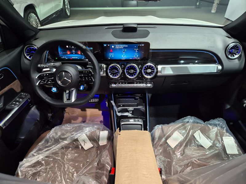 2026 Mercedes-Benz B-Class AMG GLB35 4MATIC photo 7