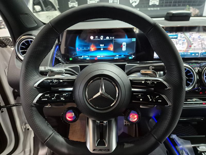 2026 Mercedes-Benz B-Class AMG GLB35 4MATIC photo 12