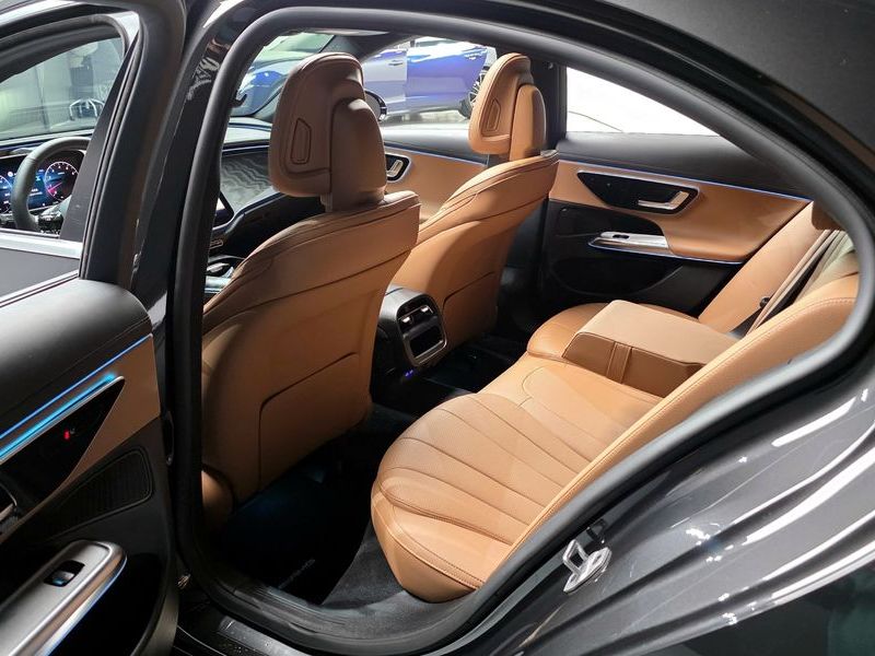 2026 Mercedes-Benz E-Class E200 AMG Line photo 11