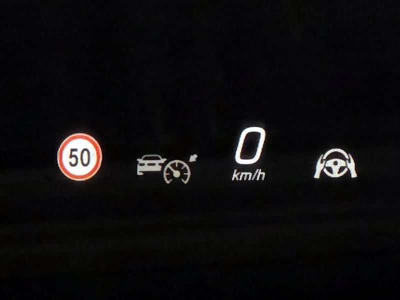 2026 Mercedes-Benz E-Class E200 AMG Line photo 15