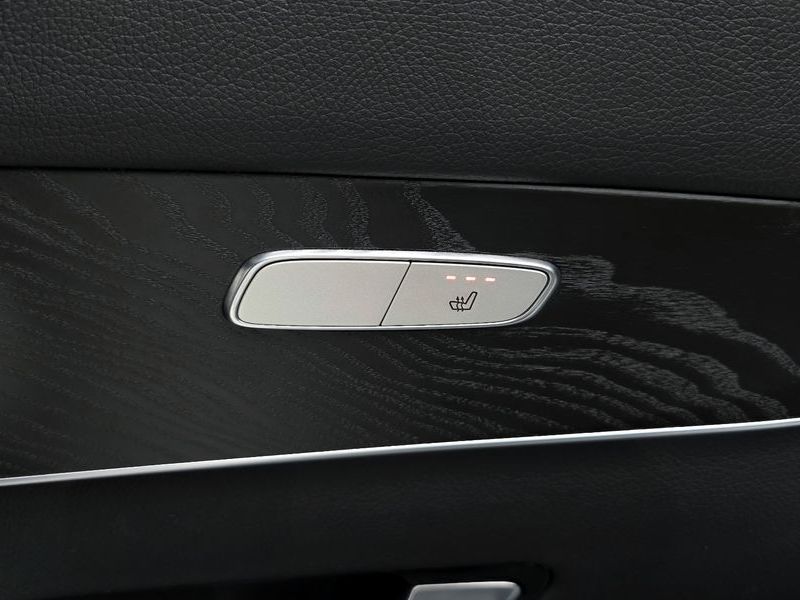 2019 Mercedes-Benz C-Class GCL300 4MATIC Coupe photo 19