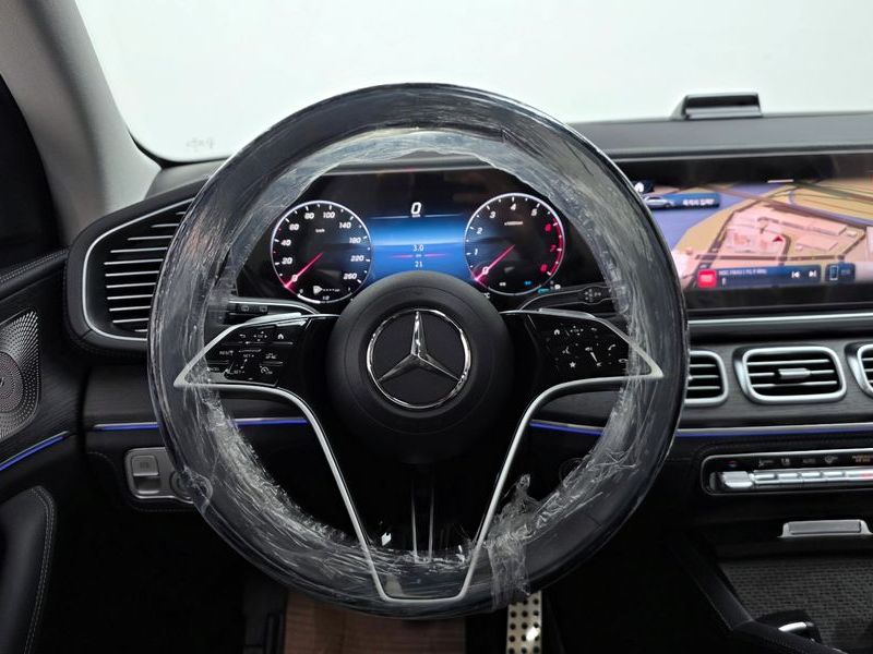 2025 Mercedes-Benz E-Class GLE450 4MATIC AMG Line photo 13