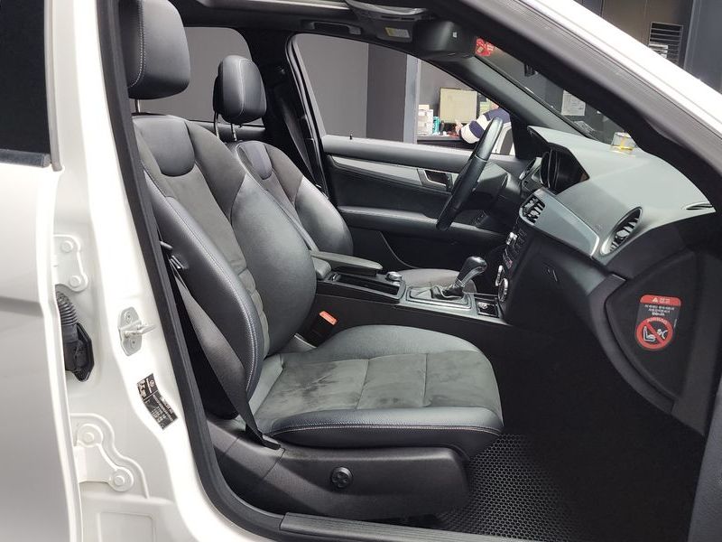 2014 Mercedes-Benz C-Class C220 CDI 4MATIC Edition C photo 11