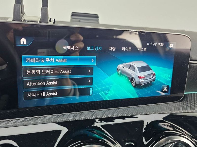 2020 Mercedes-Benz A-Class A220 Sedan photo 18