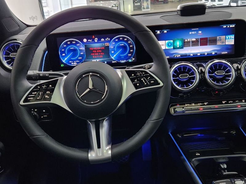 2026 Mercedes-Benz EQB X243 EQB300 4MATIC Progressive photo 12
