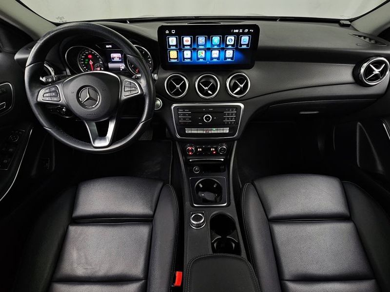2018 Mercedes-Benz A-Class GLA220 photo 7