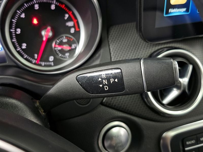 2018 Mercedes-Benz A-Class GLA220 photo 9