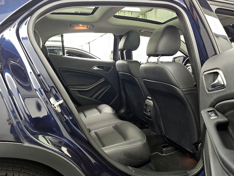 2018 Mercedes-Benz A-Class GLA220 photo 12