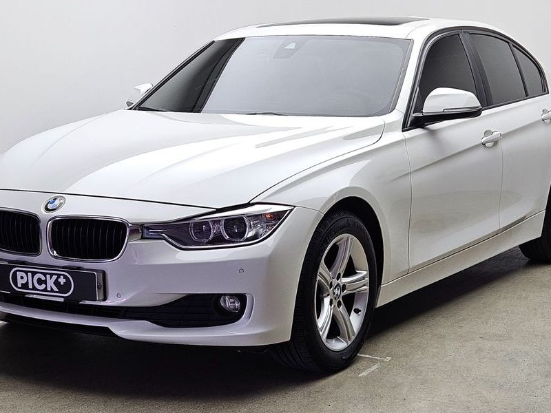 2014 BMW 3 Series 320d photo 1