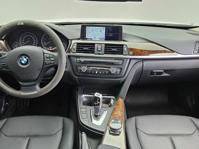 2014 BMW 3 Series 320d photo 7