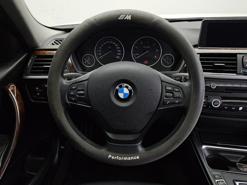 2014 BMW 3 Series 320d photo 13