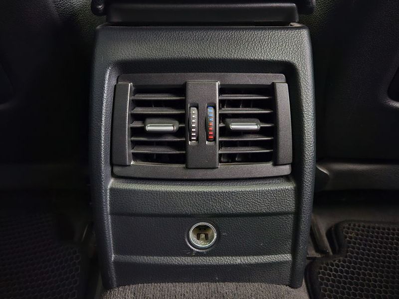 2014 BMW 3 Series 320d photo 19