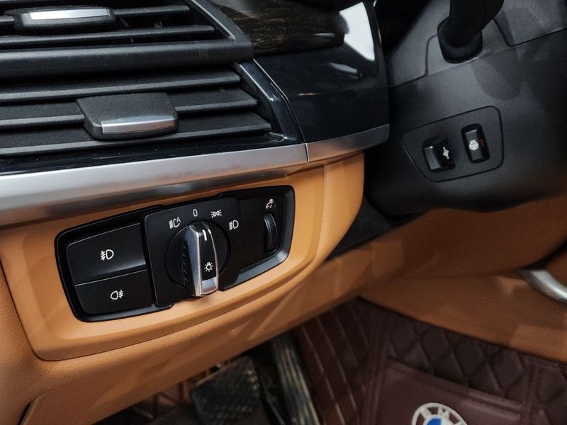 2016 BMW X6 xDrive 30d photo 17