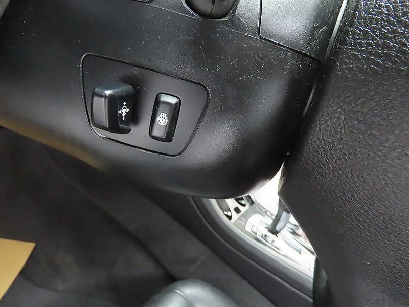 2015 BMW 5 Series 520d photo 13