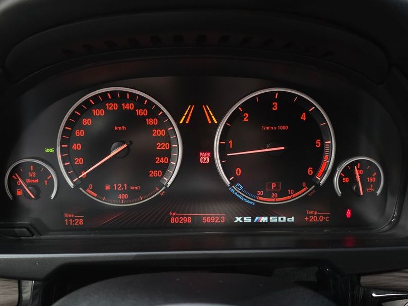 2015 BMW X5 xDrive M50d photo 8