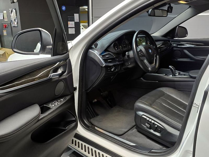 2018 BMW X6 xDrive 30d photo 10