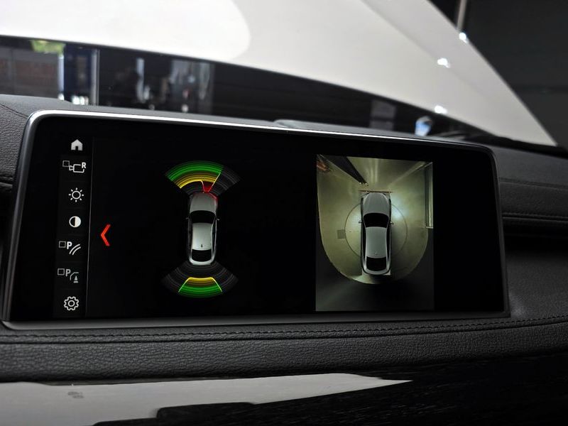 2018 BMW X6 xDrive 30d photo 14