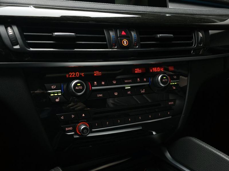 2018 BMW X6 xDrive 30d photo 17