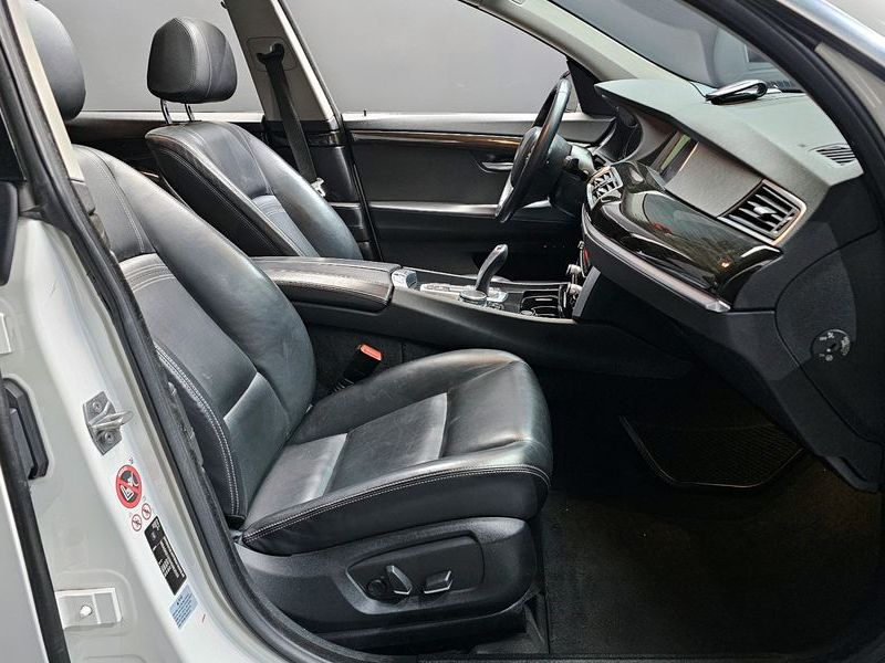 2017 BMW 5 Series GT ED Edition photo 11