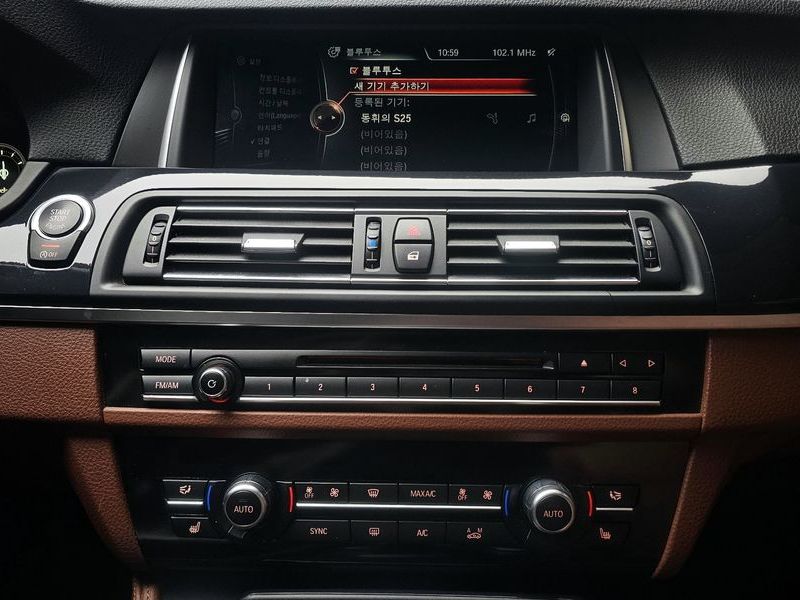 2016 BMW 5 Series 520d xDrive M Aero Dynamic photo 16