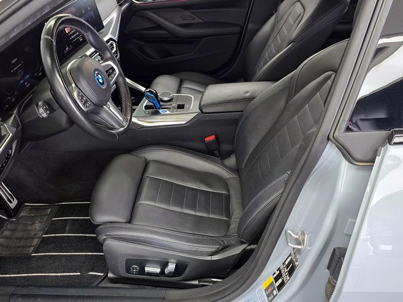 2023 BMW i4 M50 photo 30