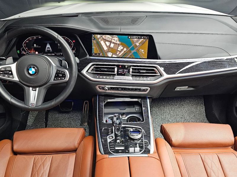 2022 BMW X7 xDrive 40i M Sport 6STR photo 7
