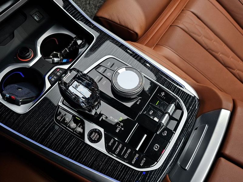 2022 BMW X7 xDrive 40i M Sport 6STR photo 9