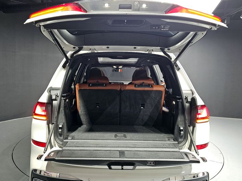 2022 BMW X7 xDrive 40i M Sport 6STR photo 20