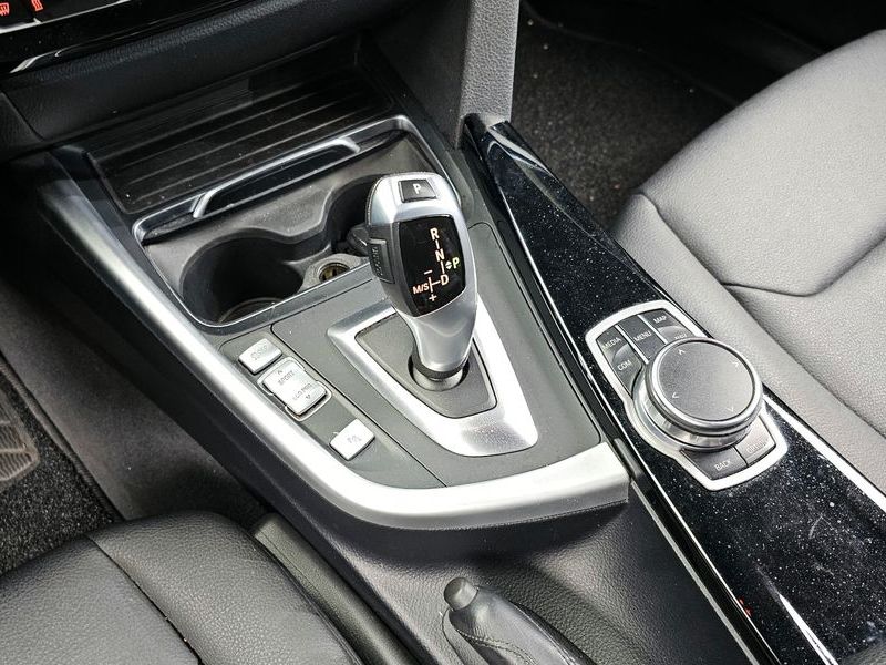 2018 BMW 3 Series 320d photo 9