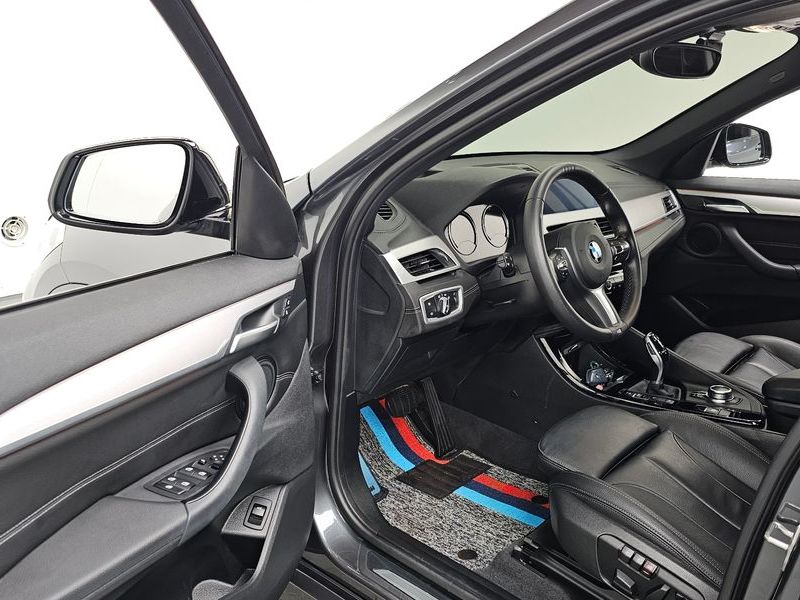 2022 BMW X1 xDrive 20i M Sport photo 10