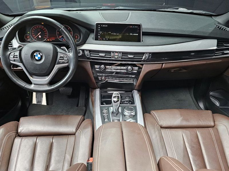 2018 BMW X5 xDrive 30d M Sport package photo 7