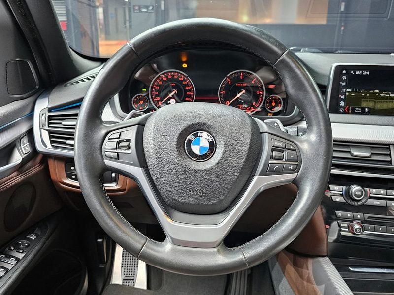 2018 BMW X5 xDrive 30d M Sport package photo 13