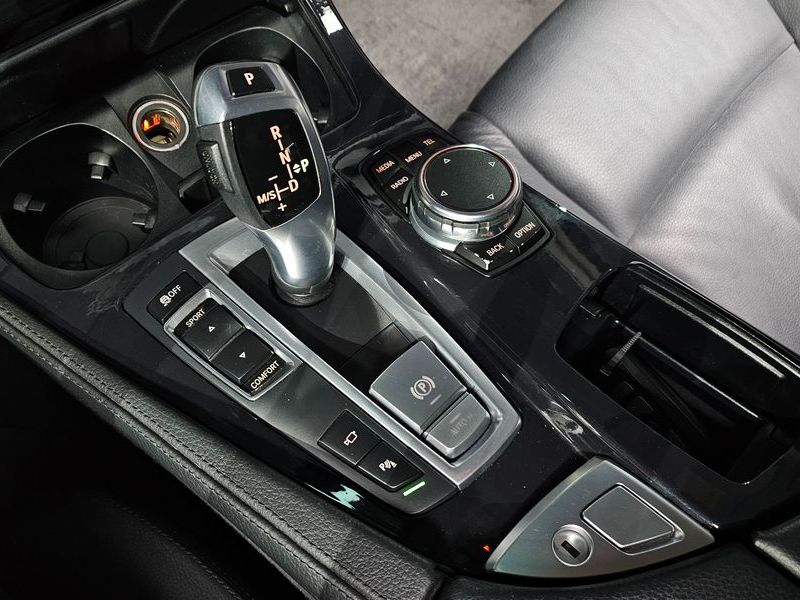 2016 BMW 5 Series 520d M Aero Dynamic photo 9