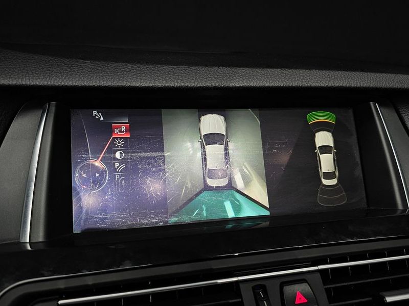 2016 BMW 5 Series 520d M Aero Dynamic photo 17