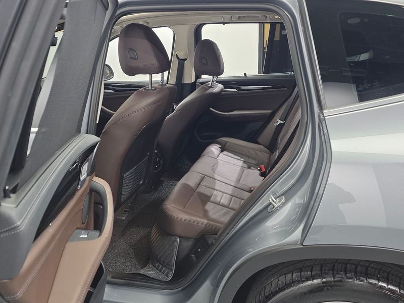 2022 BMW X3 xDrive 20d photo 11