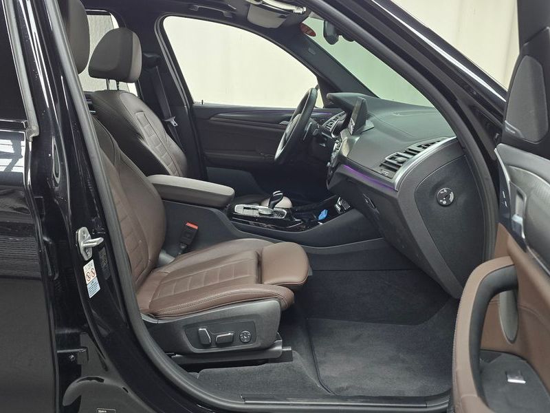 2024 BMW X3 xDrive 20i M Sports Pro photo 11