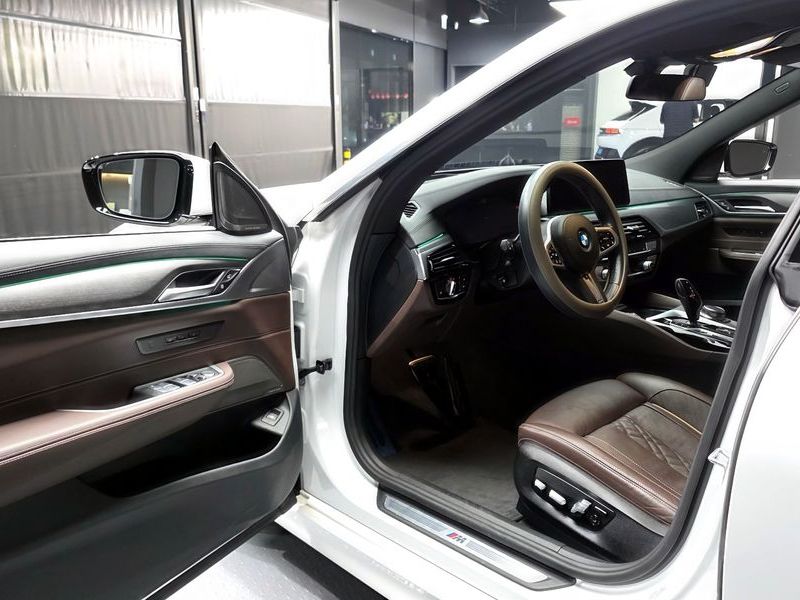 2022 BMW 6 Series 620d xDrive M Sport photo 10