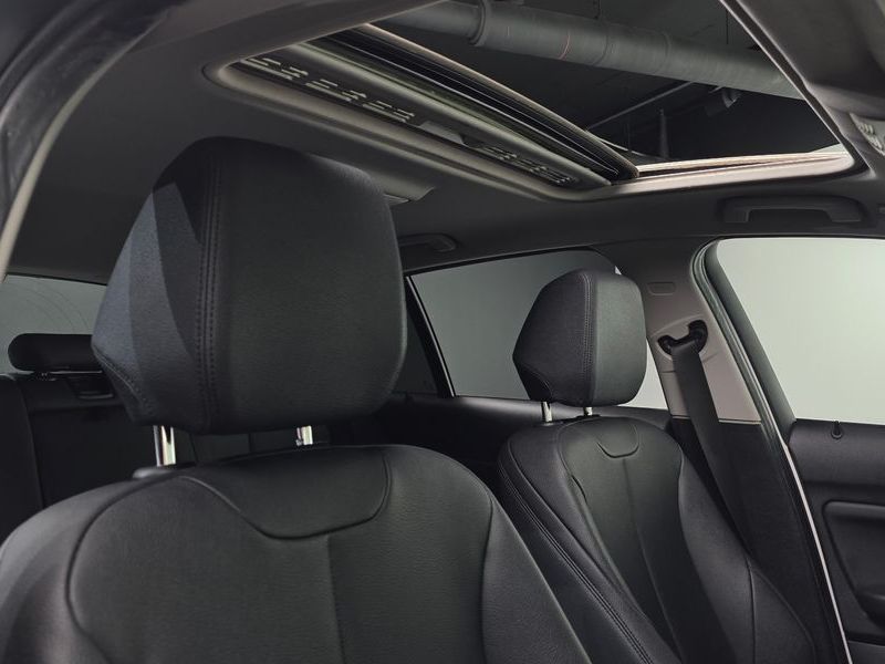 2017 BMW 1 Series 118d Sport 5Door photo 17