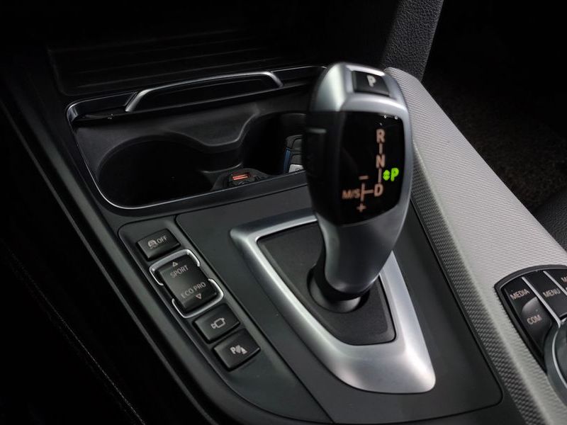 2020 BMW 3 Series GT 320d M Sport Premium photo 9