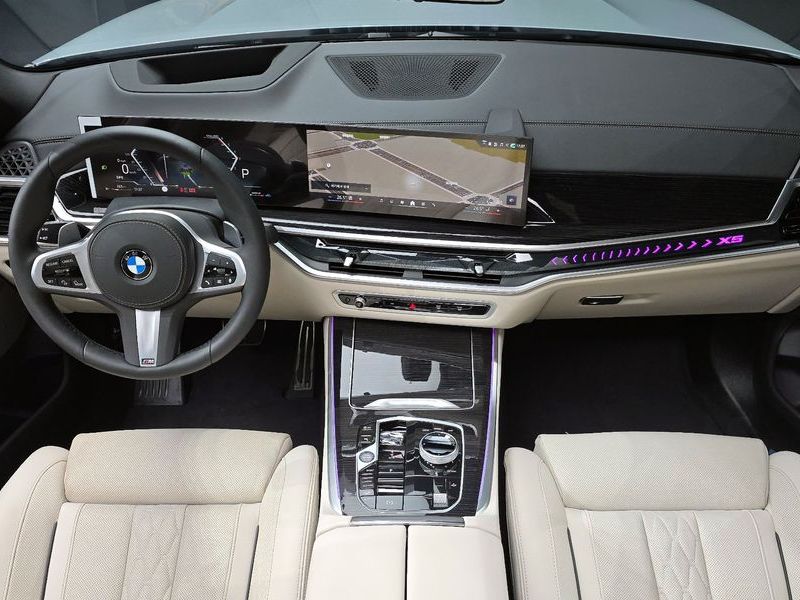 2026 BMW X5 xDrive 30d M Sport photo 7