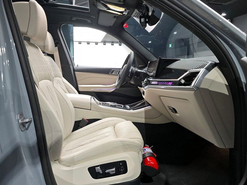 2026 BMW X5 xDrive 30d M Sport photo 11