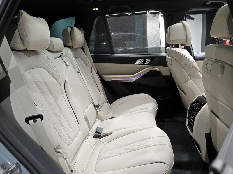 2026 BMW X5 xDrive 30d M Sport photo 12