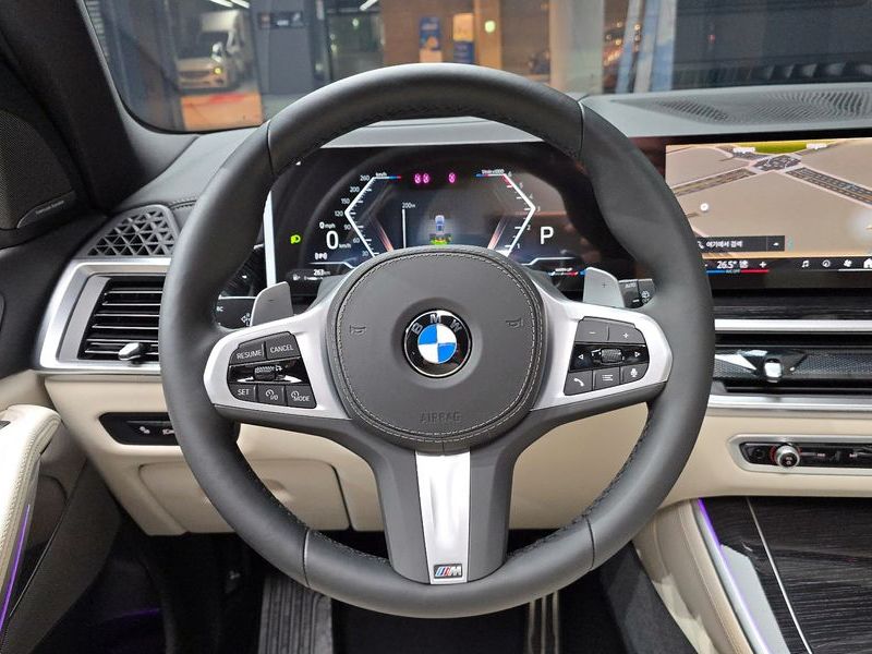 2026 BMW X5 xDrive 30d M Sport photo 13