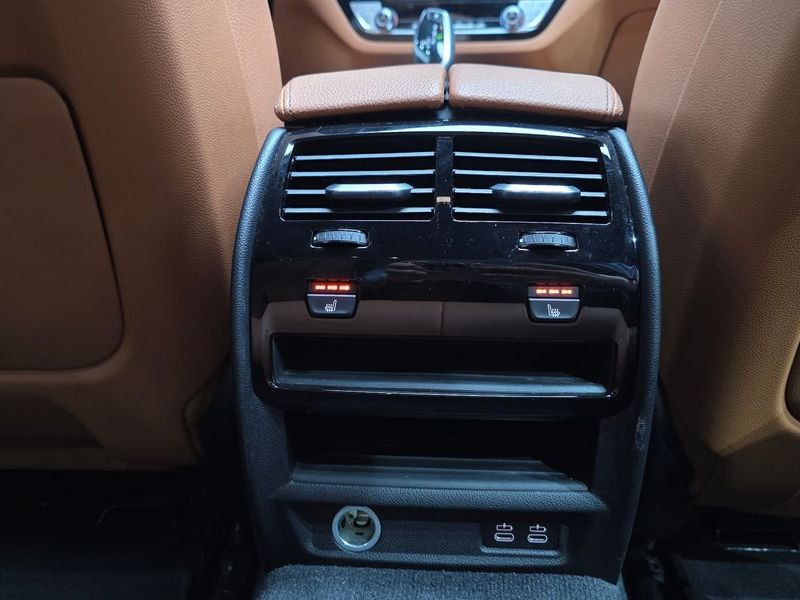 2022 BMW 5 Series 520i M Sport photo 19