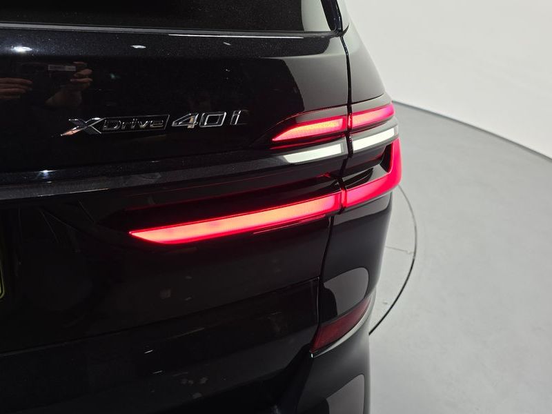 2026 BMW X7 xDrive 40i M Sport 6STR photo 23