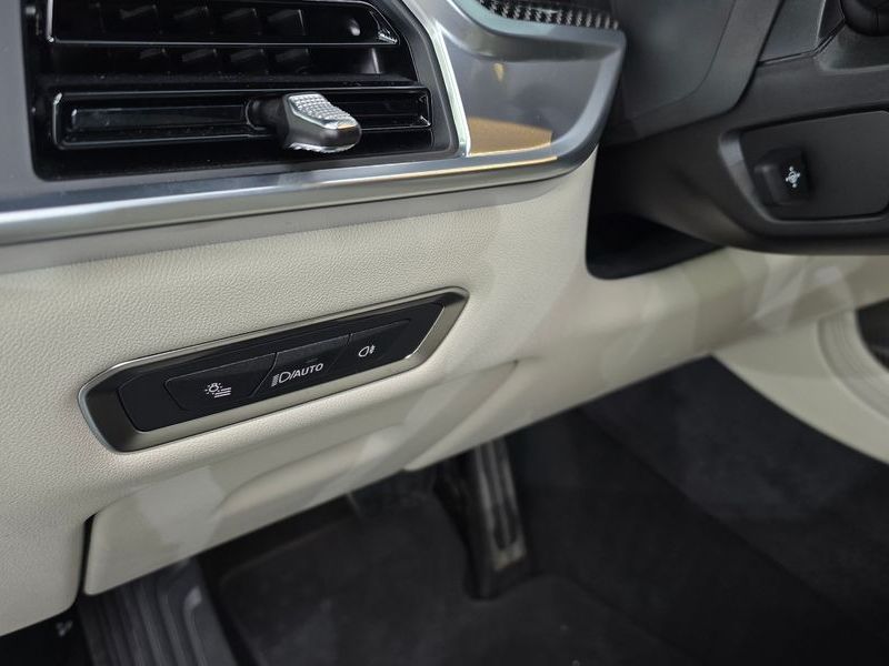 2026 BMW X7 xDrive 40i M Sport 6STR photo 28
