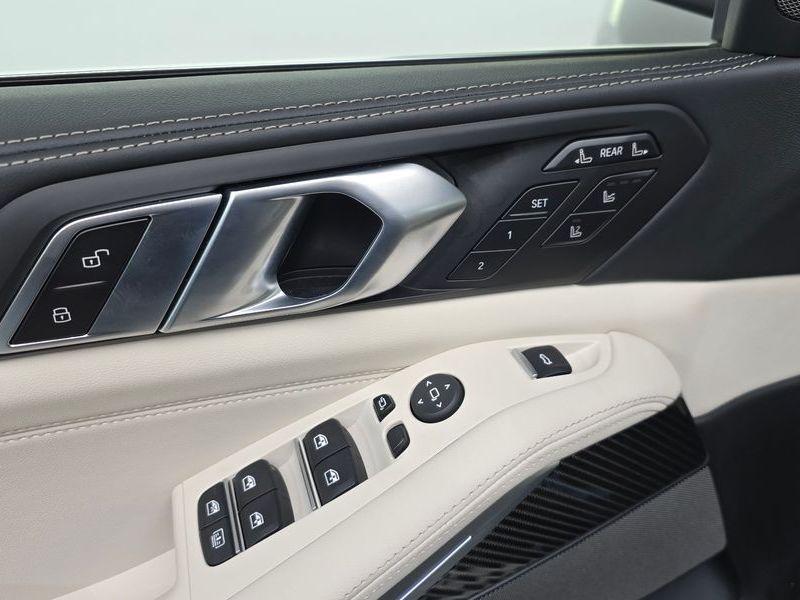 2026 BMW X7 xDrive 40i M Sport 6STR photo 30