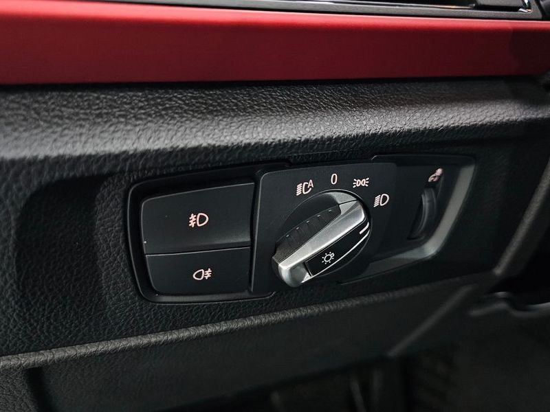 2016 BMW 1 Series 118d Sport 5Door photo 16